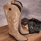Bota vaquera con bordado beige 836