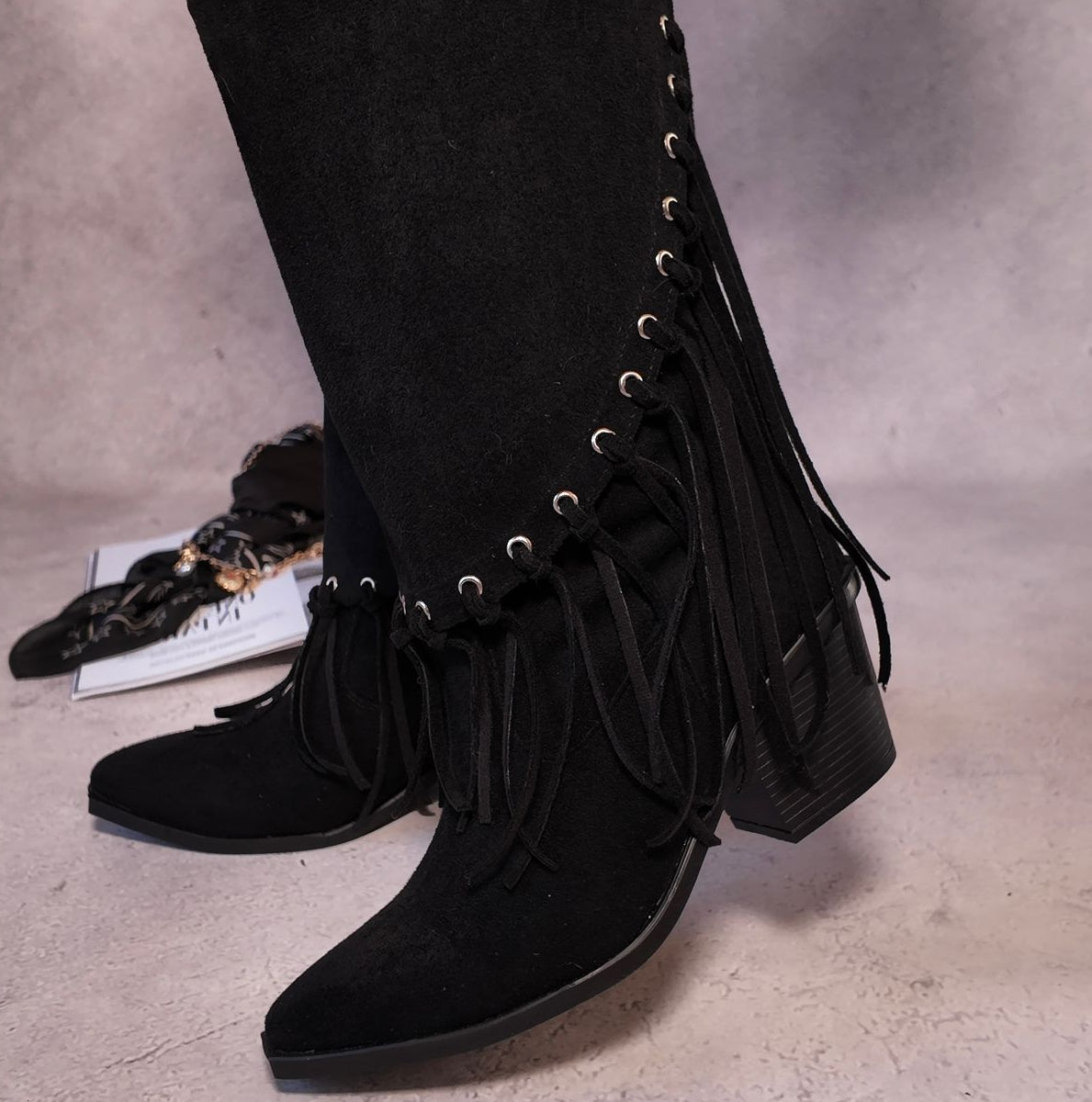 Bota vaquera con barbas 462