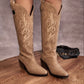 Bota vaquera con bordado beige 836