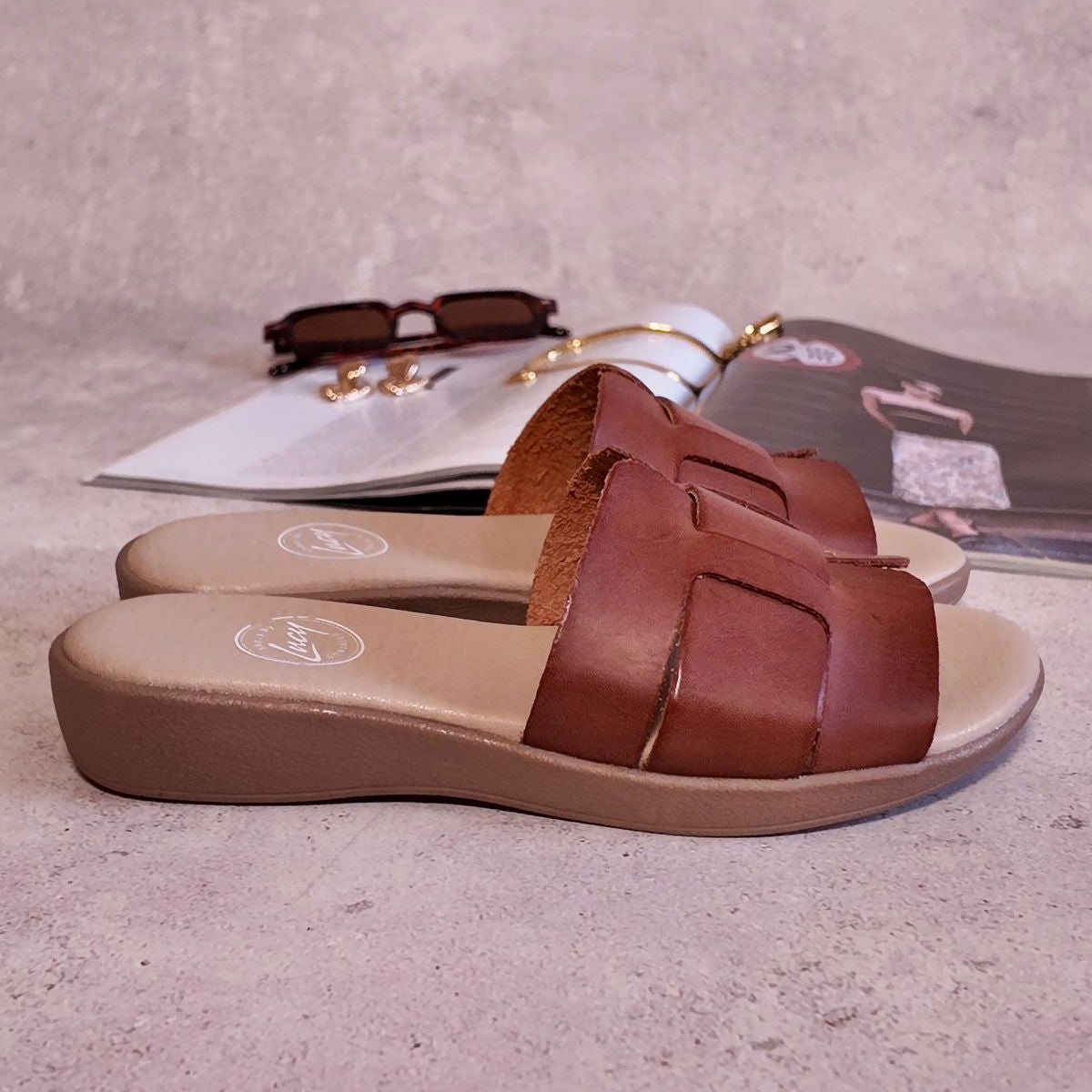 Sandalia con suela confort 9023